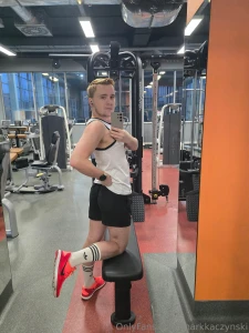 I barely made myself go to training follow my page to see hot content