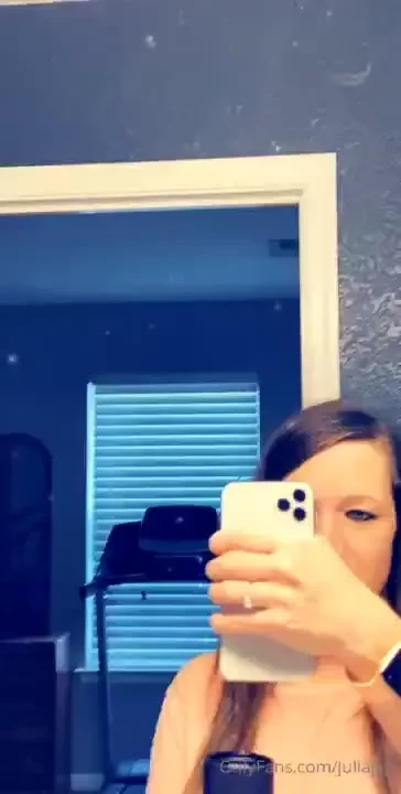 Everyone better tip for my bath video because i dropped my new phone 