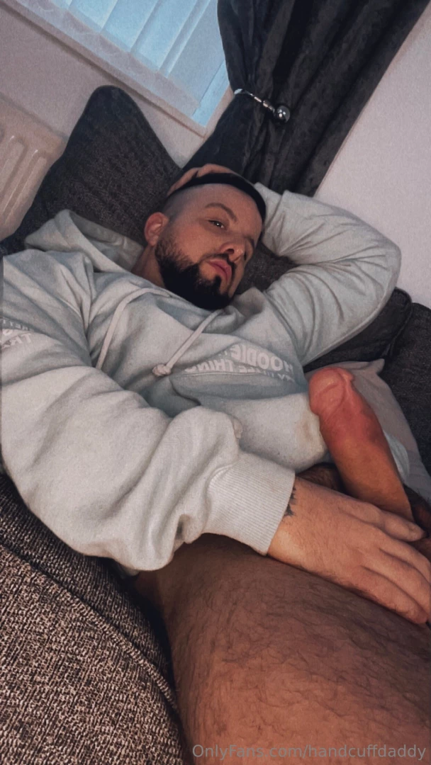 Who wants a valentine day bundle including a pair of underwear 