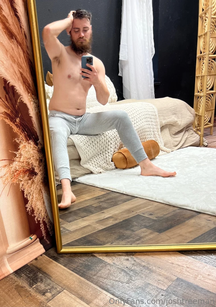 Hope your staying warm tonight but if your not let me help warm you up 