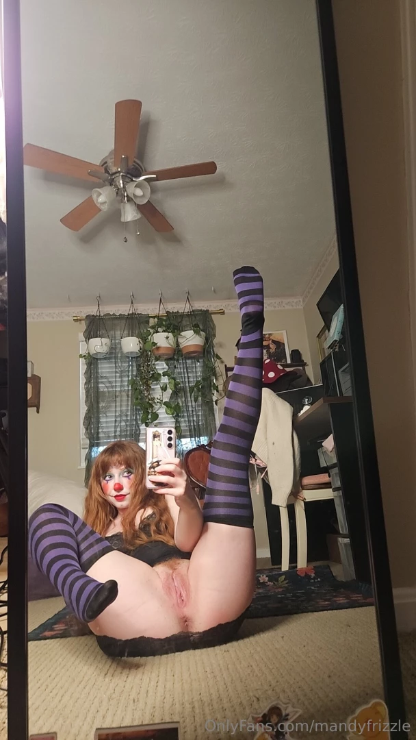 What hole should this clown use part 2 