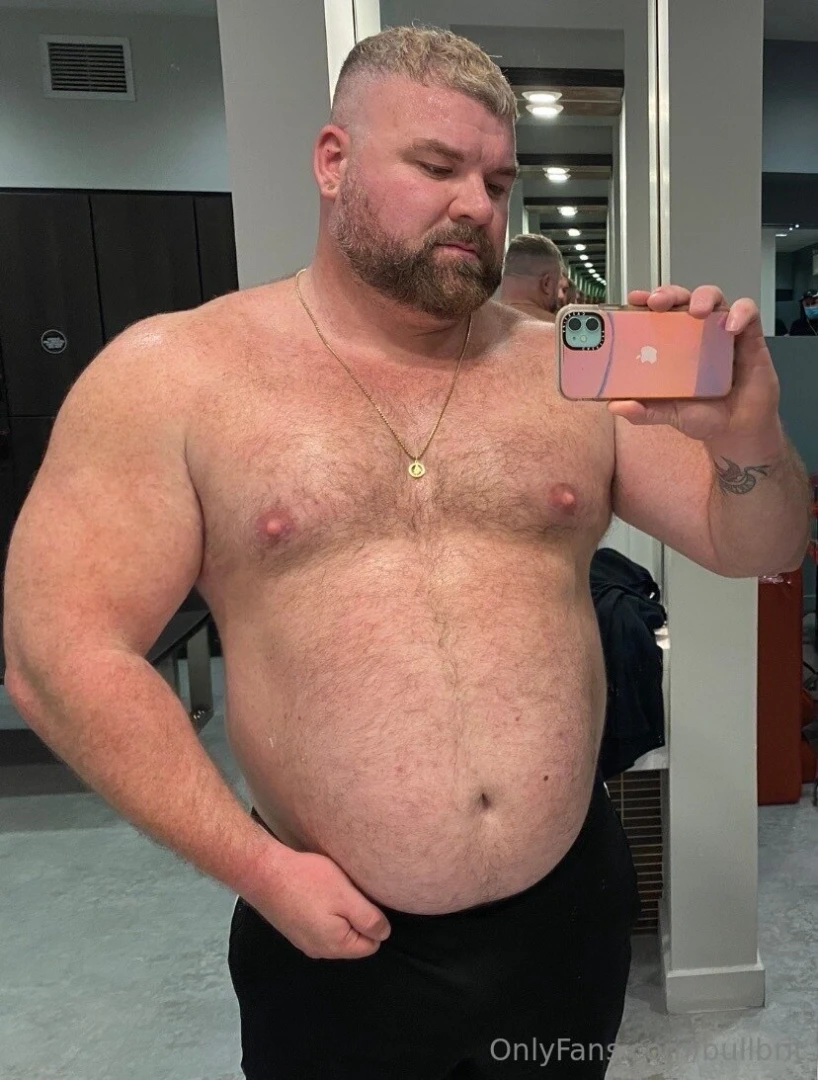 Another of my chonk eras around 310lbs - trimmed my body hair way down part 2 