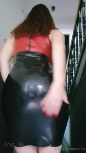 anc1lla - Spanking my latex ass for you 