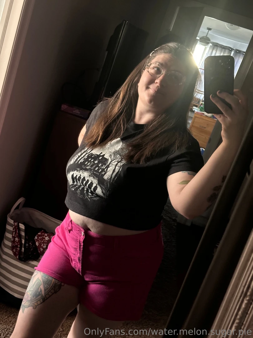 Bra or nah here s today s outfit dm me if you think i m wearing a bra 