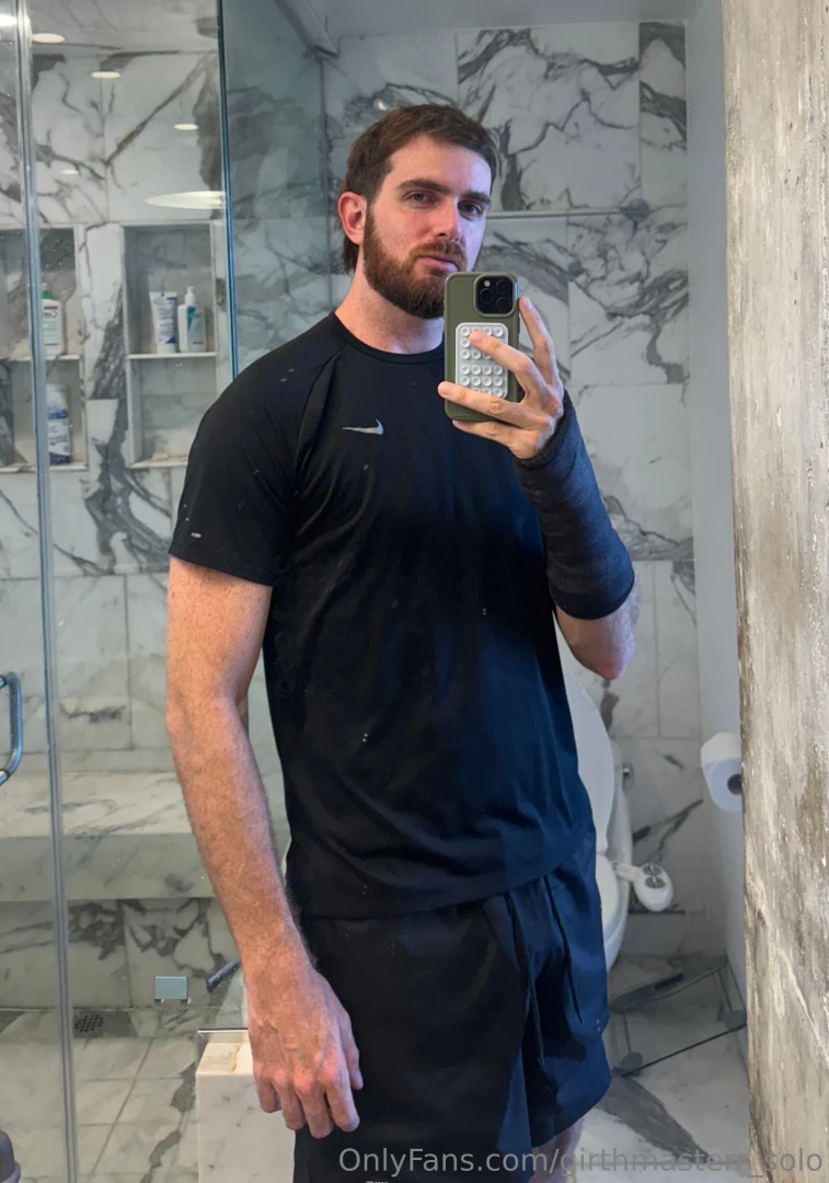 Do you think the people in my gym know what i m packing swipe 