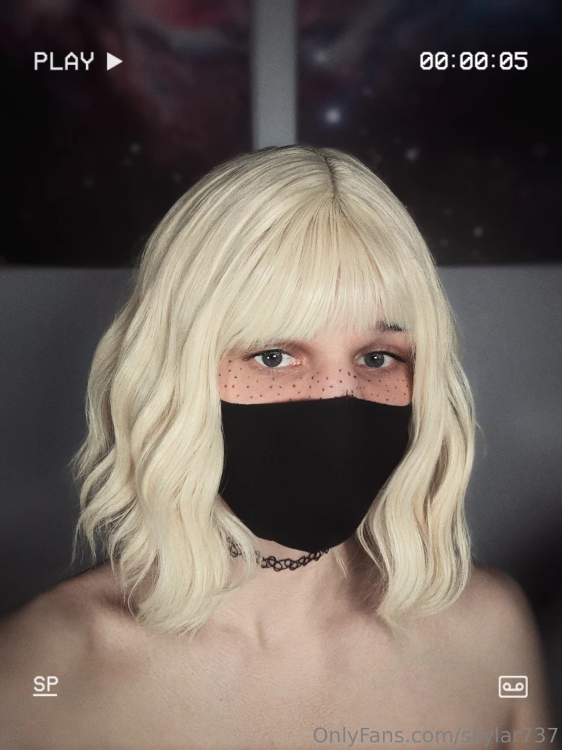 Silly little life update post started a new job it s hard but at least 