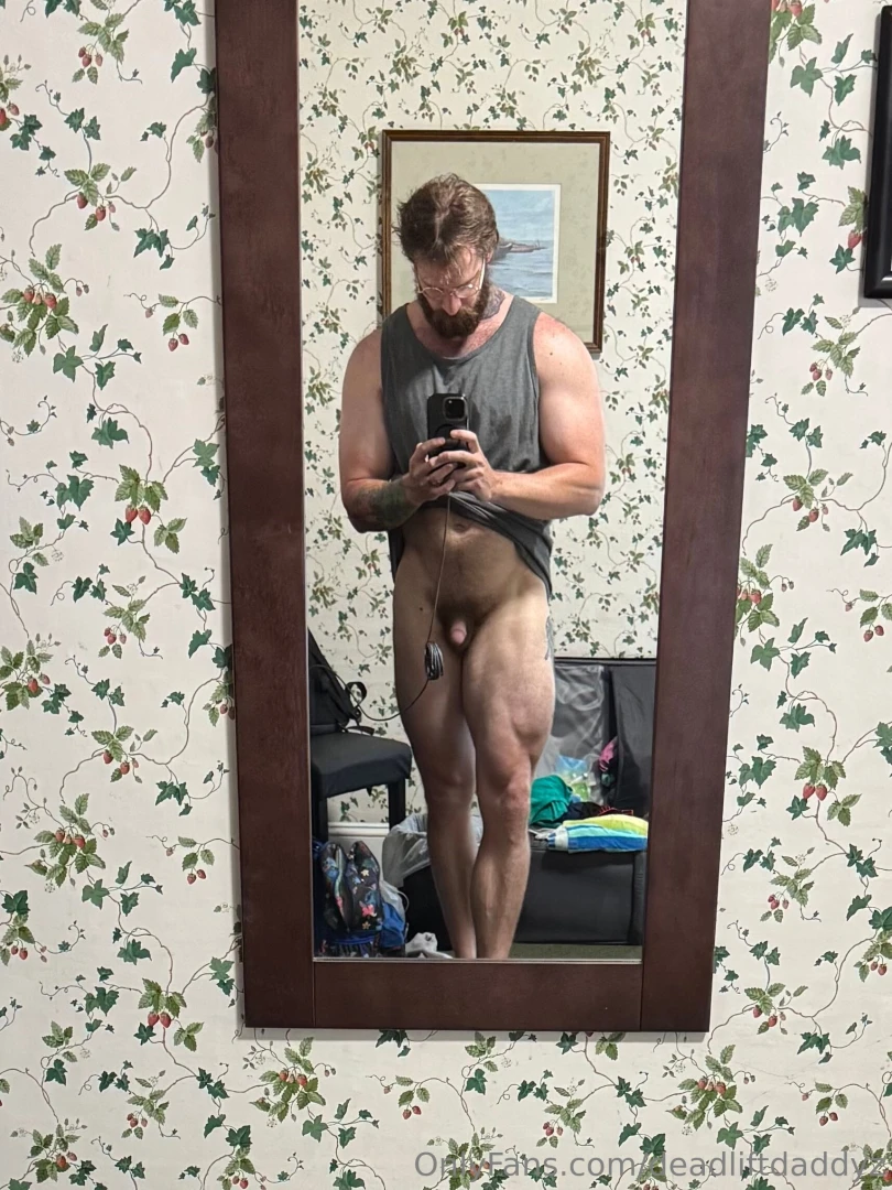 On vacation thought my legs looked good in the mirror you guys agree 