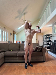 Thought i was looking kinda decent size wise today losing a little bit part 1