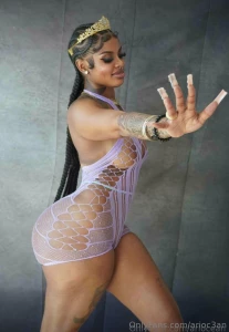 I m your queen part 3