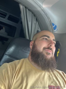 Laval tonight baby hmu if you want a drink with me