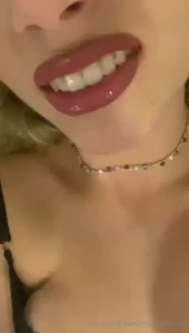 Stasera esco ancora con jessica jessicaitaliana per l ape in cerca di