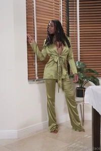 Iwanthazelgrace part 4