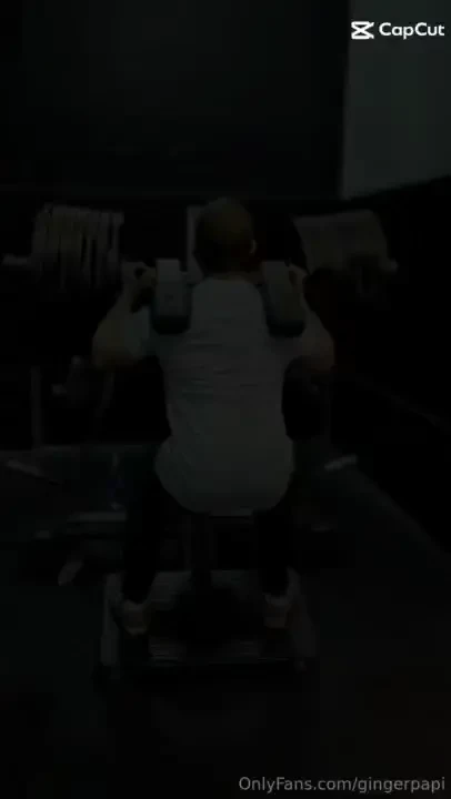 Big squats big booty 
