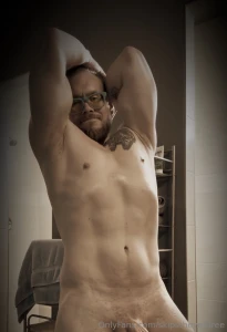 Which is your favorite 1 2 or 3 see the uncropped pics at onlyfans com