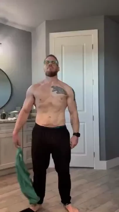 Stripping down post workout see the full strip down for free on my 