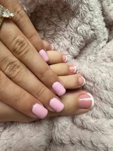 Fresh nails and toes do you like them who wants to reimburse for them