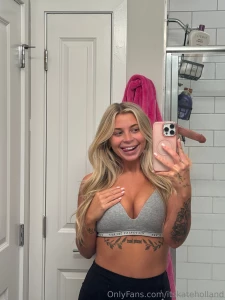 Mirror moments me shining