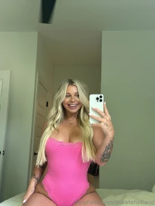 Sweet giggles savage thoughts