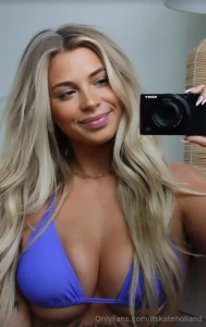 Kiss me or step aside