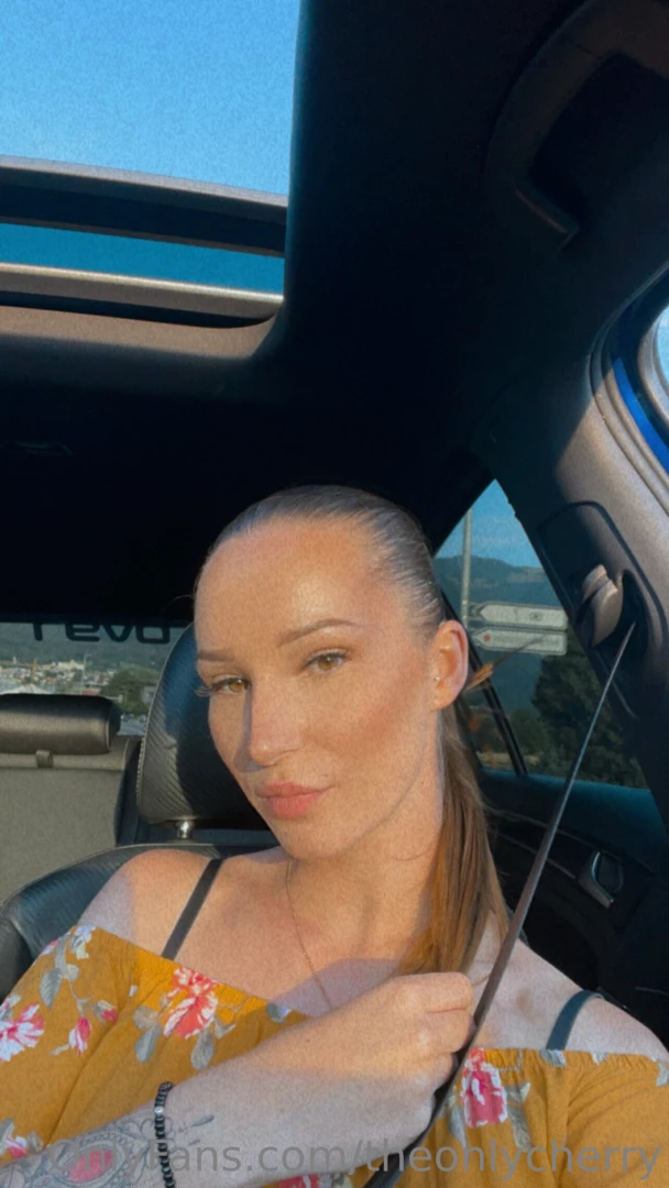 Hey du ich bin lu und bin 22 jahre alt ich bin noch sehr sehr neu hier 