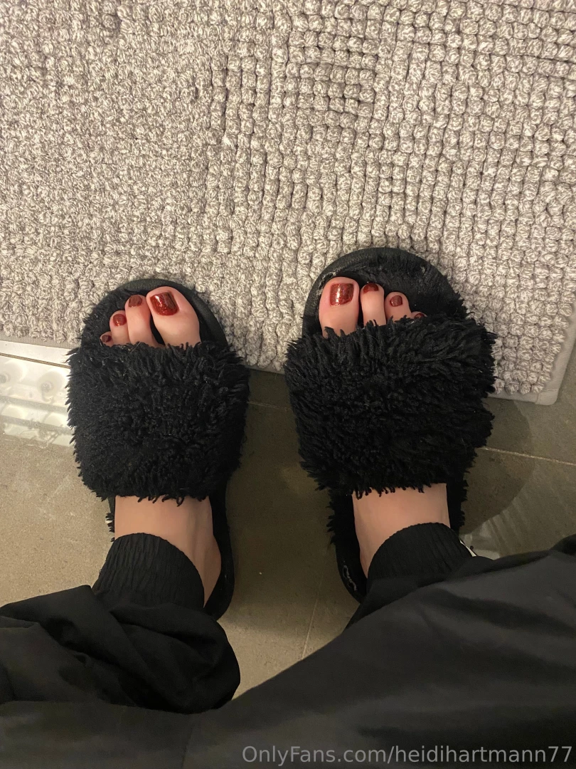 Fresh pedi i chose this red after being inspired by the new nosferatu 