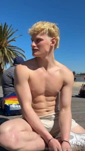 The sun s hot but trust me i m burning up way more than this weather