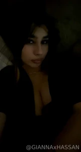 giaxhassan - Who wants to see me play with my big milkers and play with my after i 