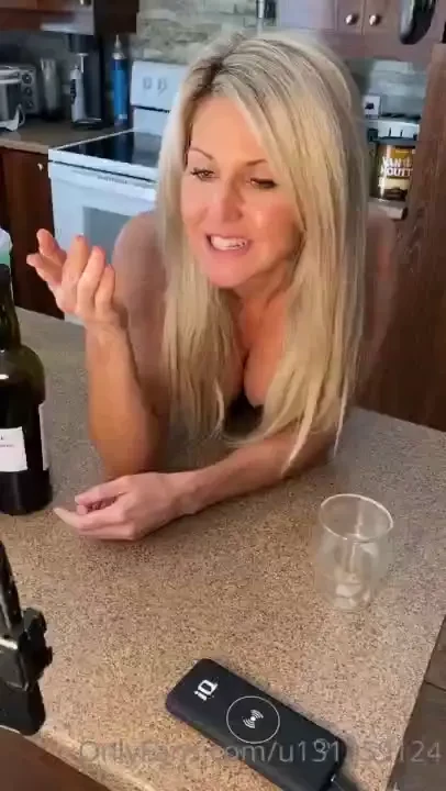 Watch me live on tiktok in at noon every day je suis sur tiktok tous 