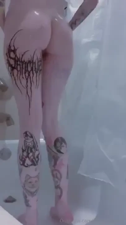 Happy friday here s a tame little shower vid 