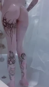 Happy friday here s a tame little shower vid