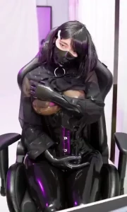I love this casual latex outfit but its a bit too revealing i hope you