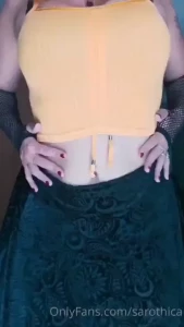 Playing with my tits in a yellow tank top and glasses watch me slowly