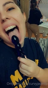 Wanna see me use my toy part 1