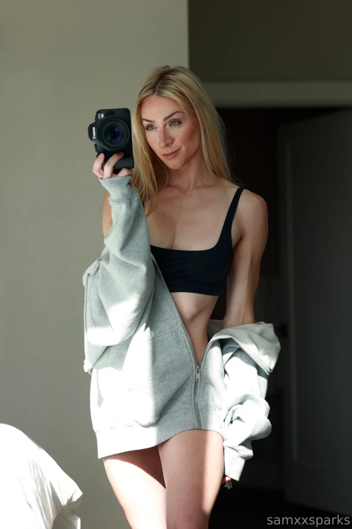 I m not wearing any panties b part 1 