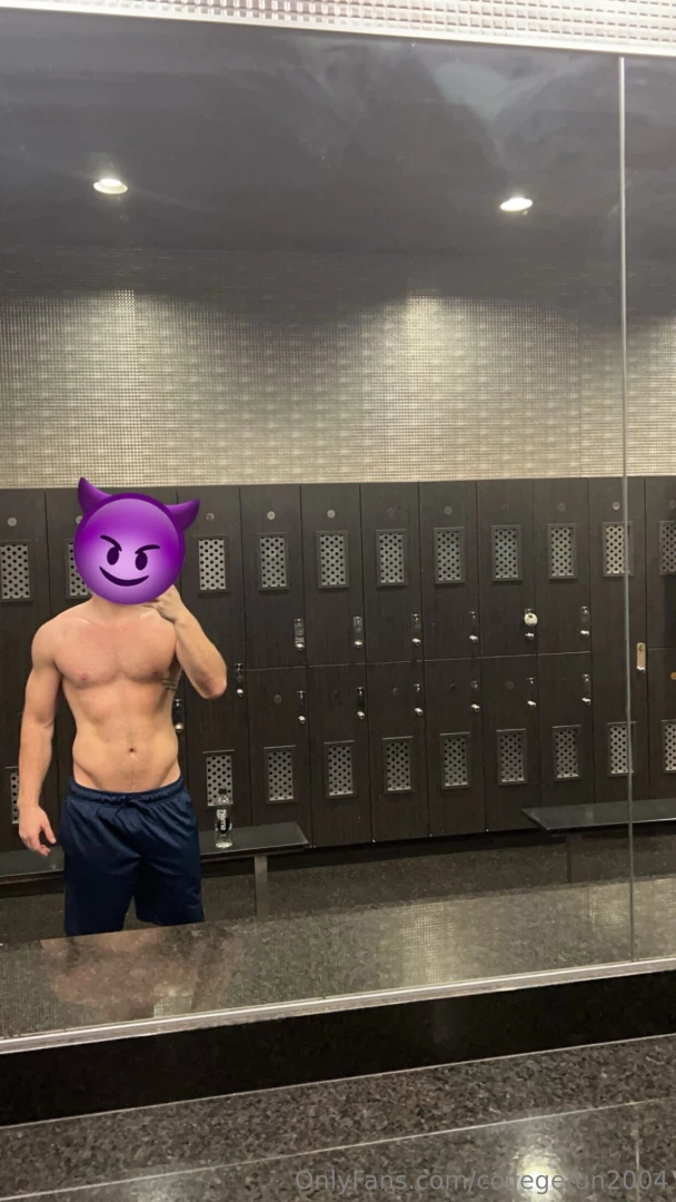 Got some more hot af vids coming up for yall sorry been slumped with 