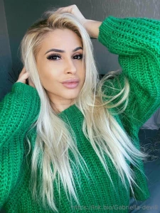 Give me some attention not feeling too good