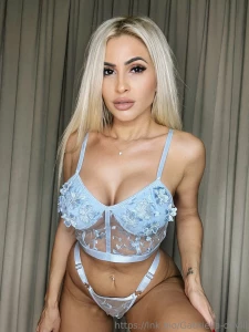 Hey babe im ready to go to bed do you want to come and give me a good