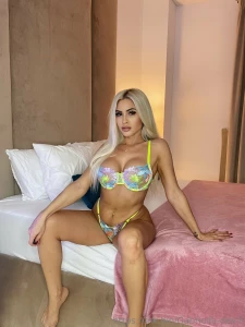 Honey i need company