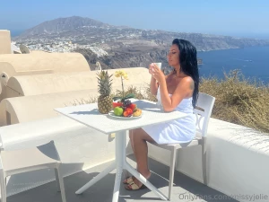 I could easily get used to enjoying some breakfast while taking in part 1