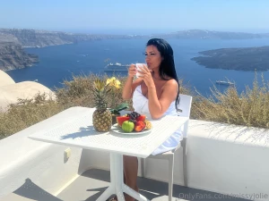 I could easily get used to enjoying some breakfast while taking in part 3