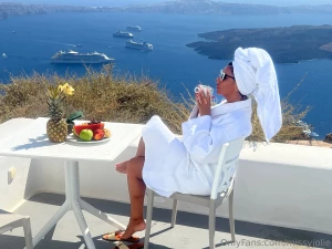 I could easily get used to enjoying some breakfast while taking in part 2