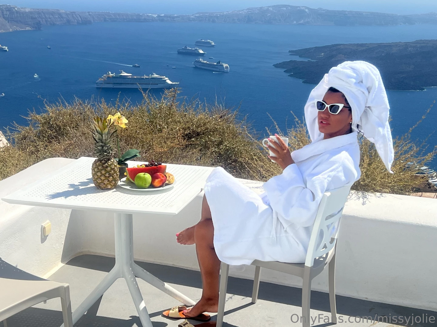 I could easily get used to enjoying some breakfast while taking in part 4 