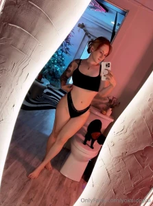 Tip if you like curvy short girls