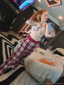 Am i still cute with no makeup and pjs