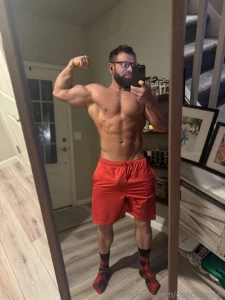 Happy new year morning cardio need a coach to keep you accountable for