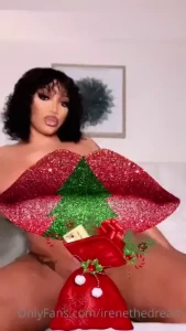 New video alert 12-25-2021 i know you love when i dance for you before