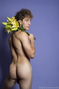 It s spring easter weekend follow and smell the wonderful smells of