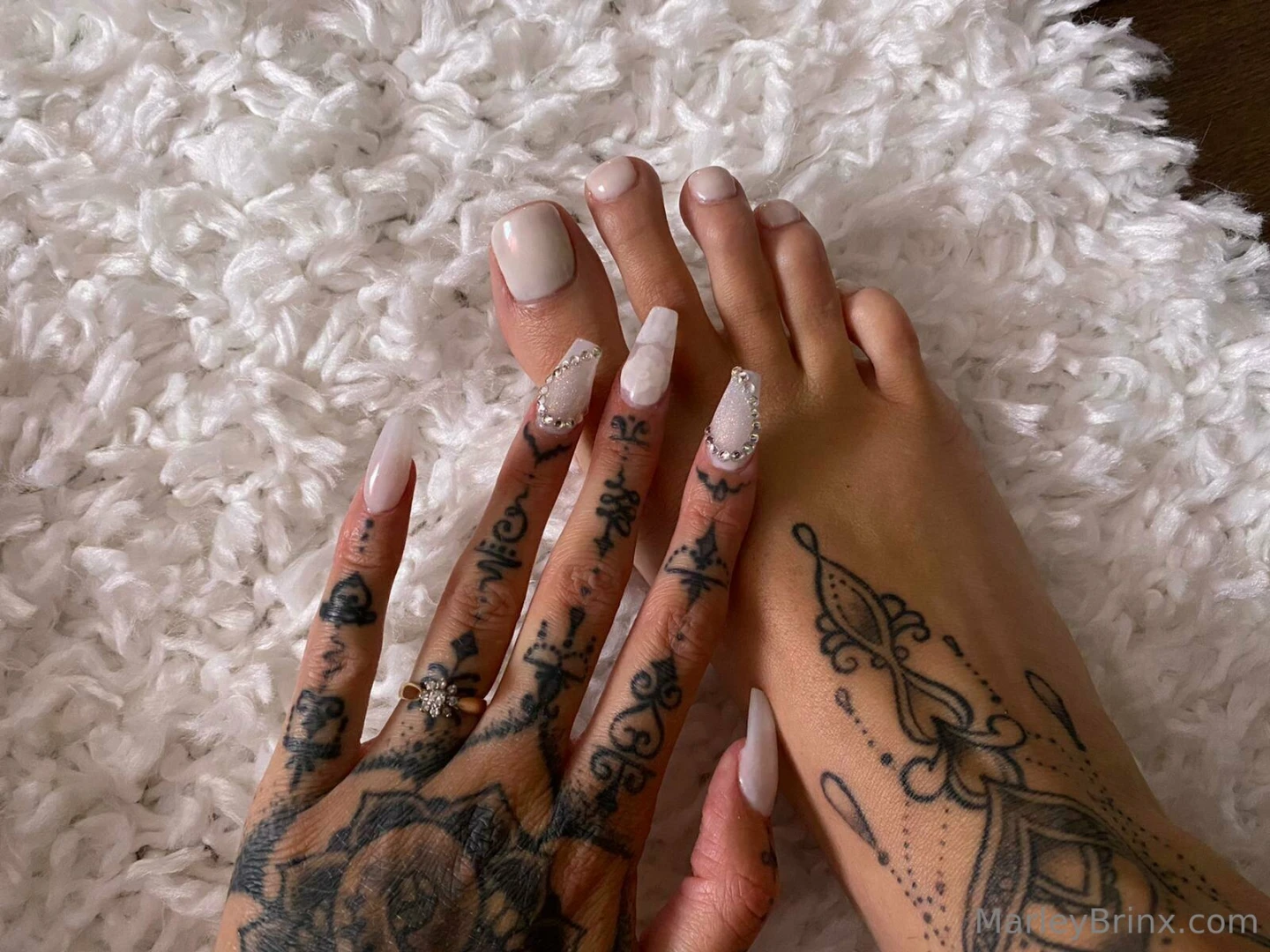 Show me how much you love my feet with tips 