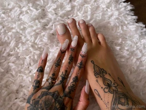 Show me how much you love my feet with tips