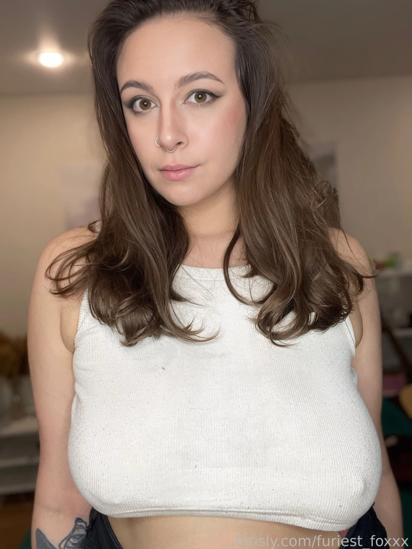 I ve been thinking about my gorgeous tits wanna chat and have some fun 